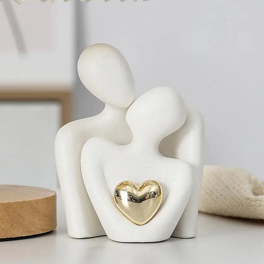 Figurine de couple enlacé – Sculpture d'amour moderne en céramique