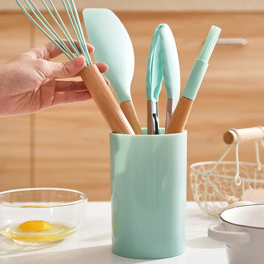 12 ustensiles de cuisine en silicone avec manches en bois